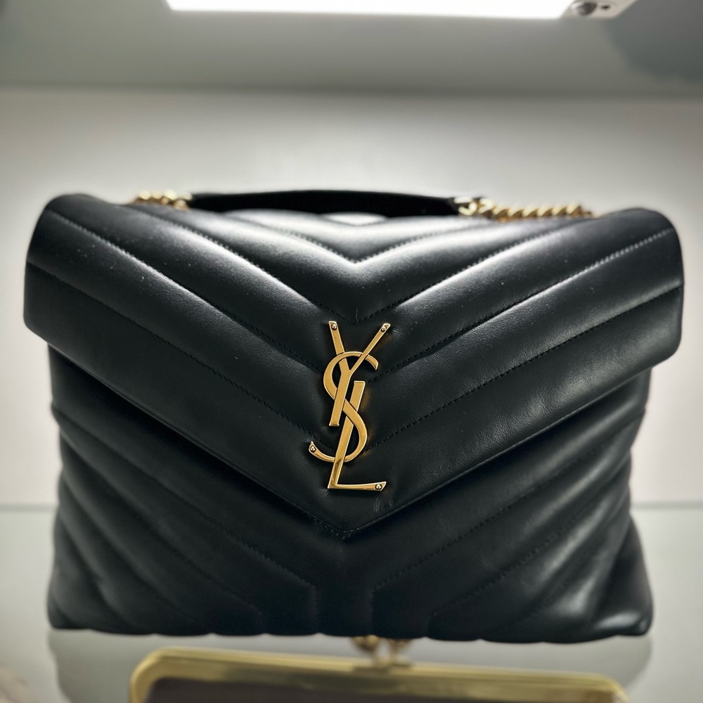 Like New Yves Saint Laurent Loulou Black Quilted Leather Bag